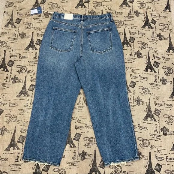 Universal Thread  Straight High-Rise Medium Tint Denim Ankle Jean - Picture 11 of 15